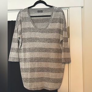 Market spruce grey/white striped top size large gently used